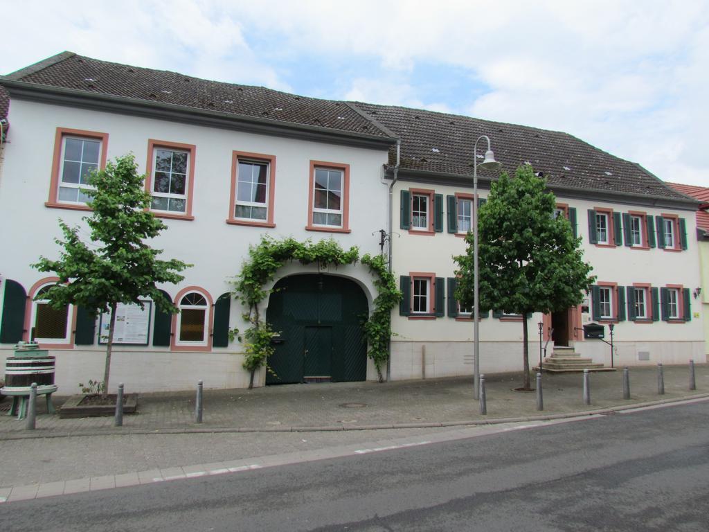 Hotel Stadt Mainz Schwabenheim an der Selz Exterior foto